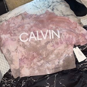 Calvin clien T shirt (cropped)